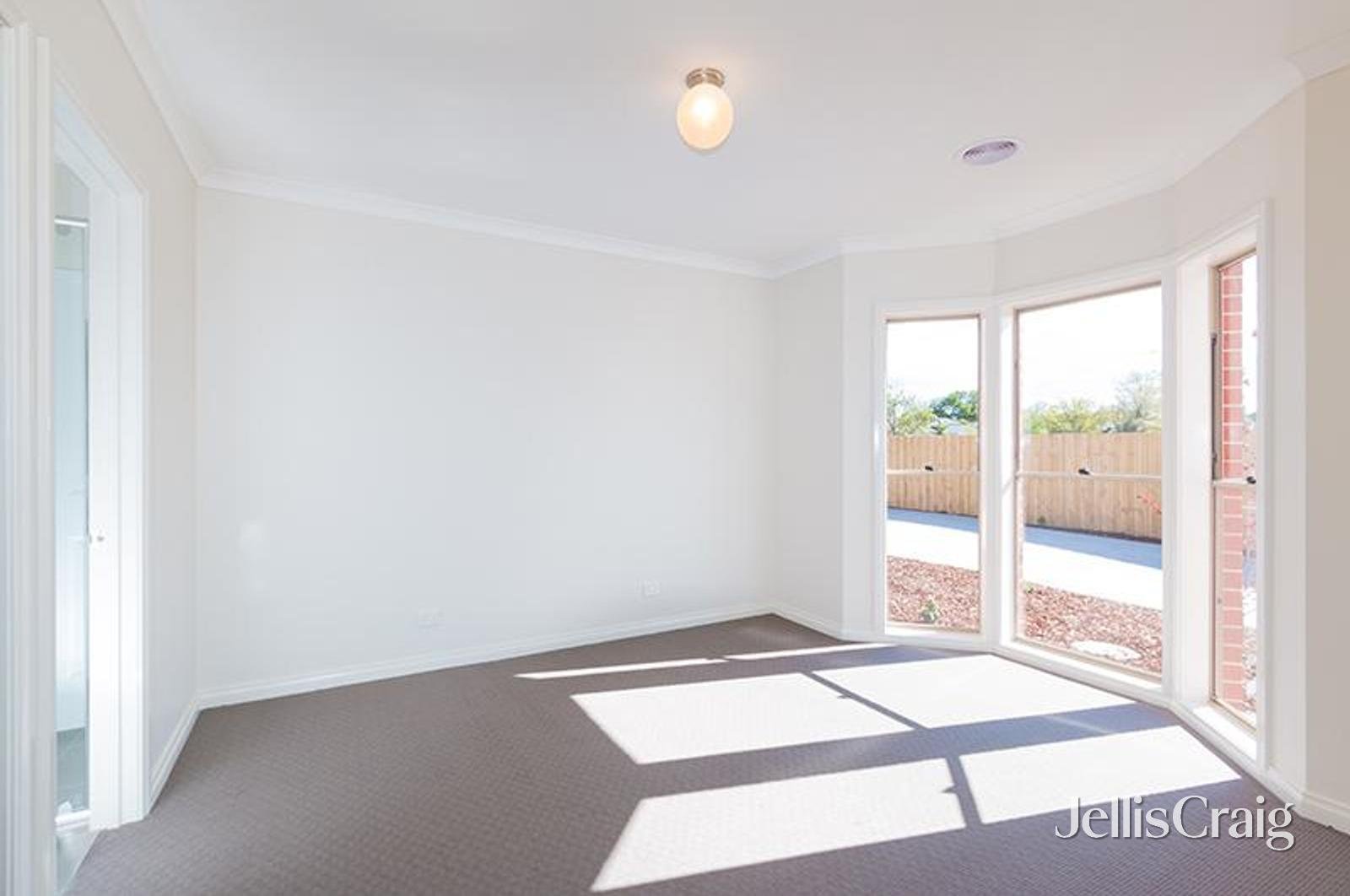 2/1114 Gregory Street, Lake&nbsp;Wendouree image 4