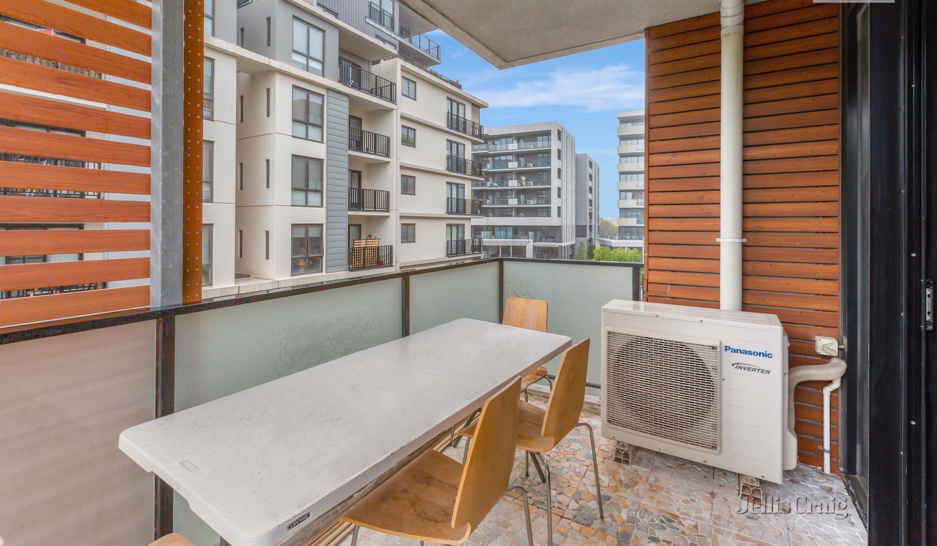 211/2 Olive York Way, Brunswick West image 3