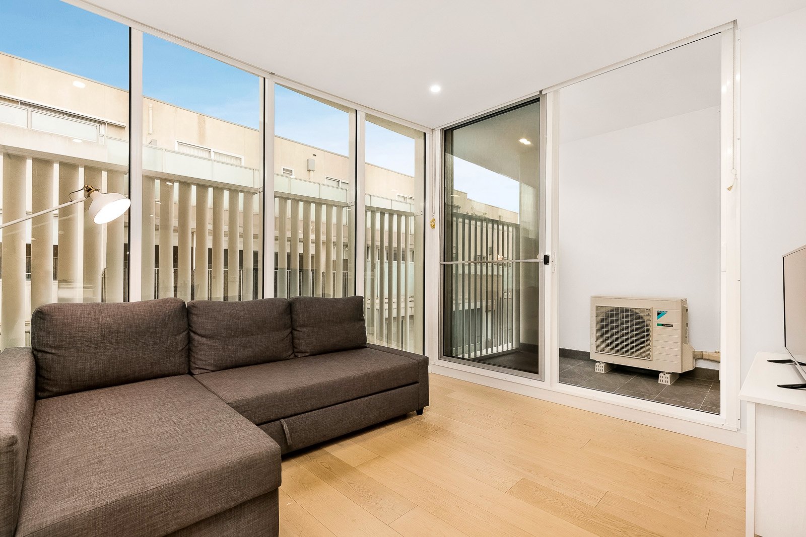 Property Gallery Thumbnail 5