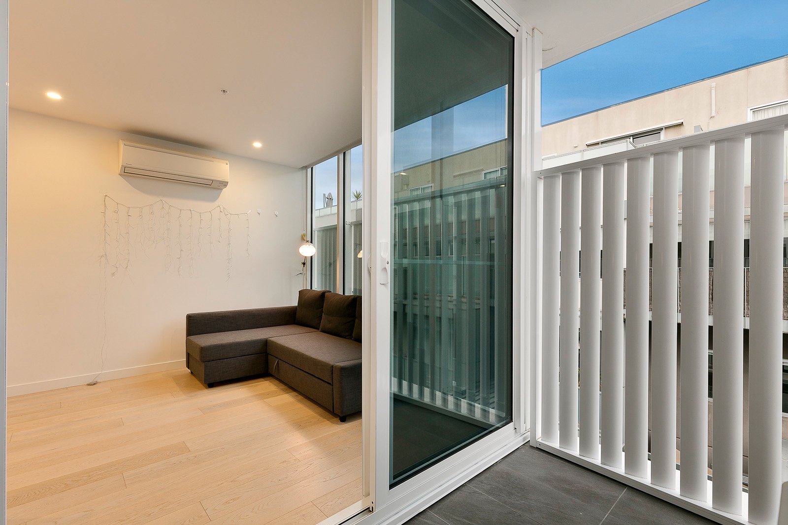 Property Gallery Thumbnail 6