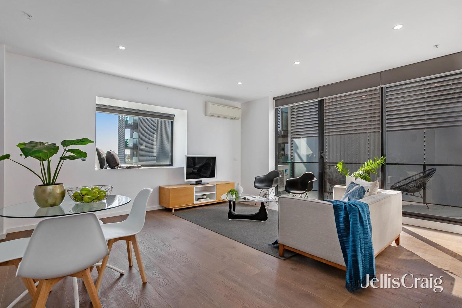 211/24 Leake Street, Essendon image 2