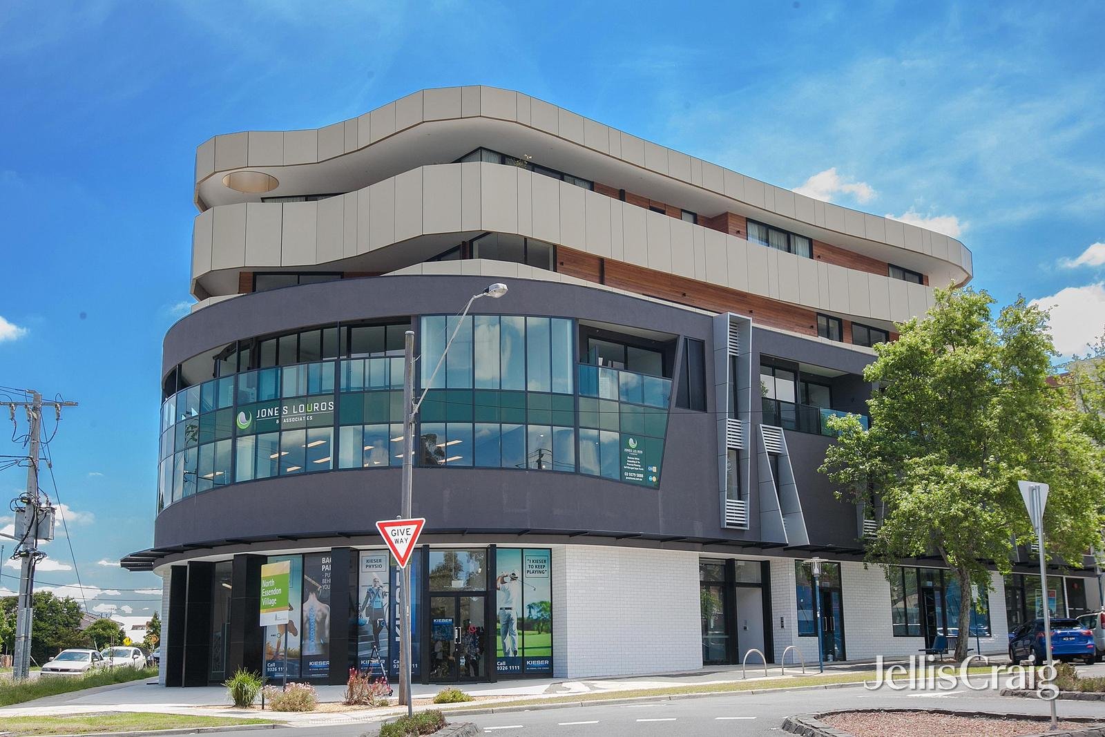 211/24 Leake Street, Essendon image 9