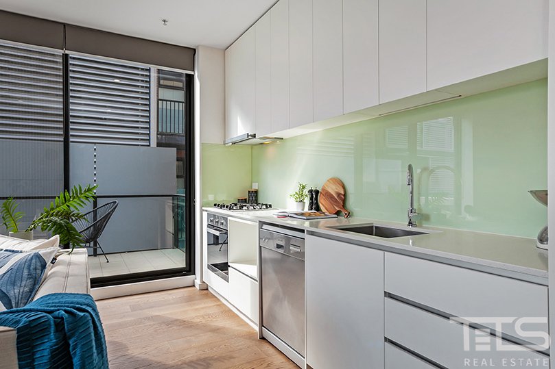 211/24 Leake Street, Essendon image 4