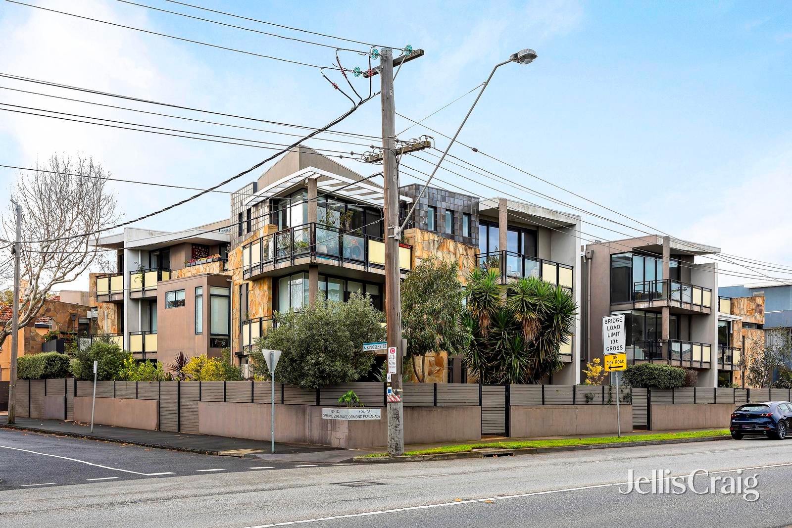 21/129-133 Ormond Esplanade, Elwood image 1