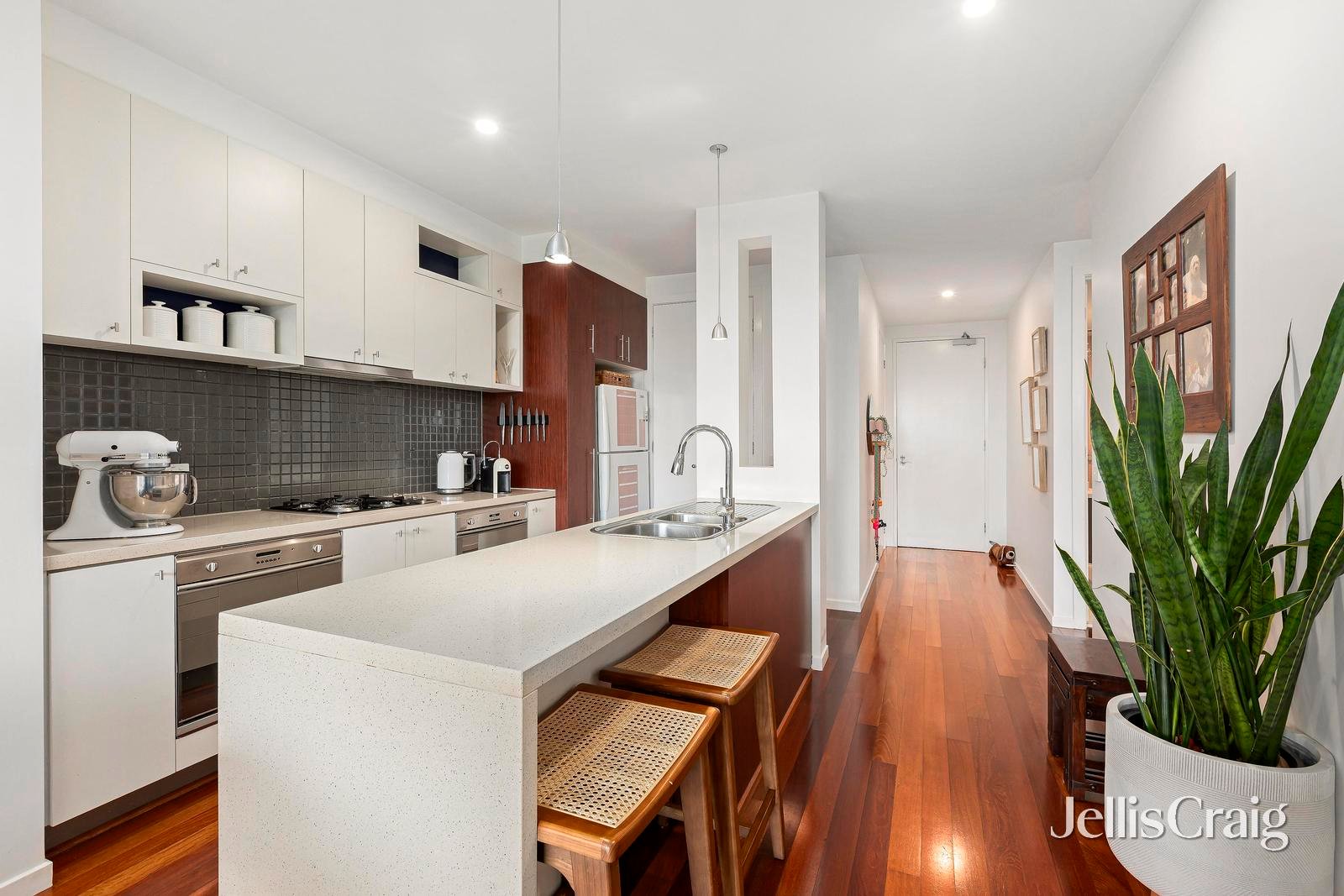 21/129-133 Ormond Esplanade, Elwood image 6
