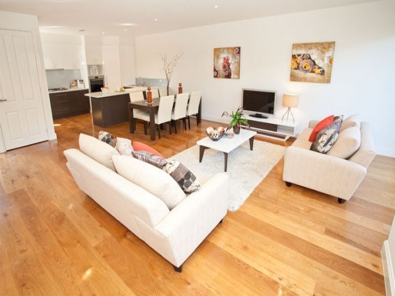 2/1129 Whitehorse Road, Box Hill image 7