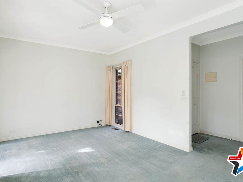 2/113 Colchester Road, Kilsyth image 2