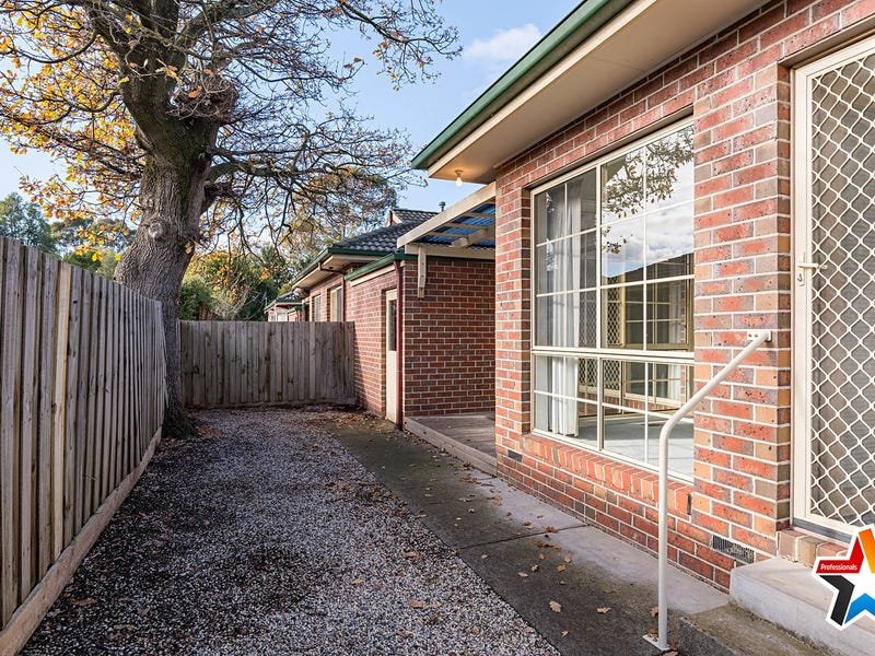 2/113 Colchester Road, Kilsyth image 7