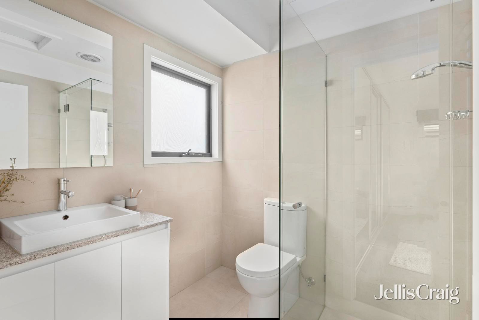 2/113 Rattray Road, Montmorency image 9