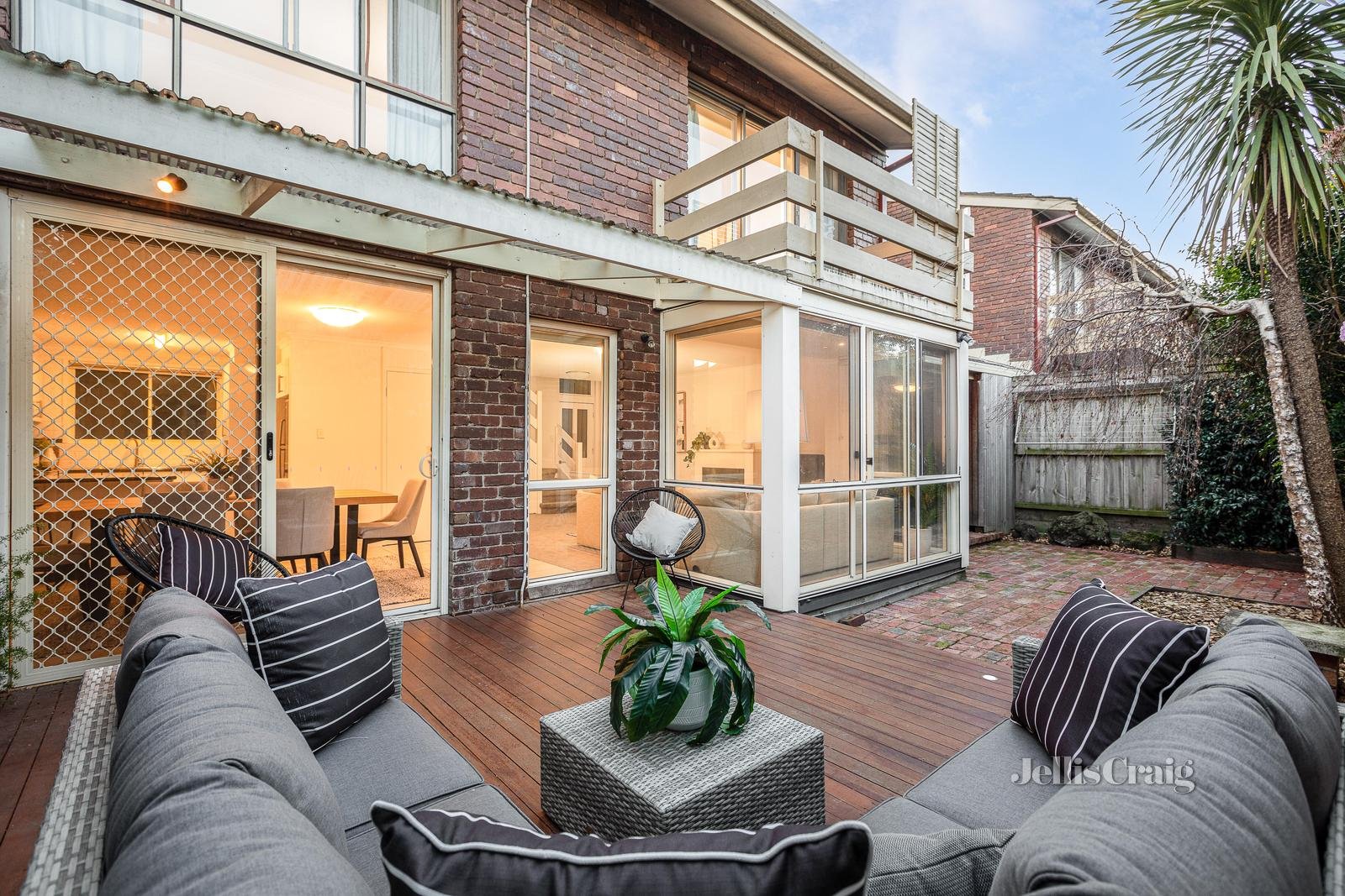 2/113 Wellington Street, Kew image 4