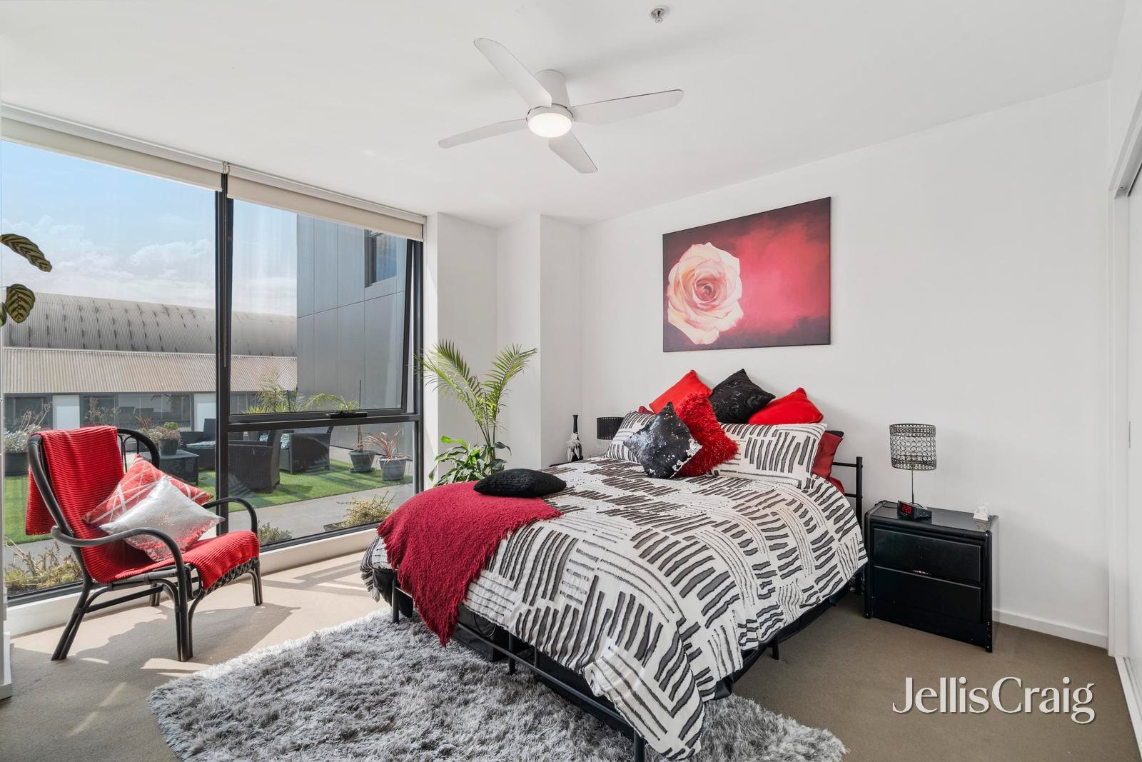 211/40 Burgundy Street, Heidelberg image 4