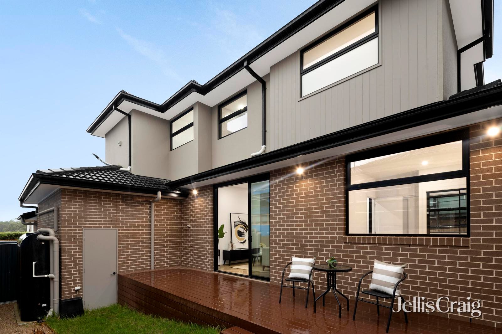 2/115 Coleman Parade, Glen&nbsp;Waverley image 2