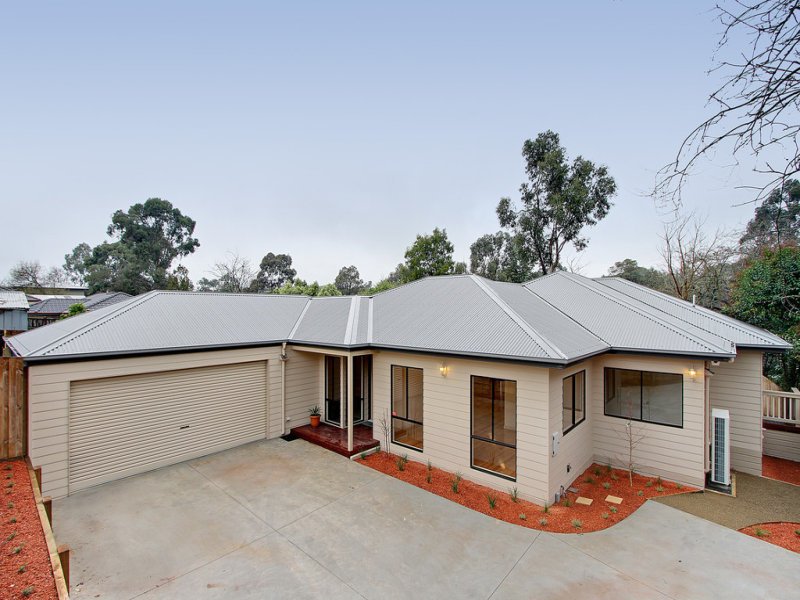 2/115 Mount View Parade, Croydon image 1