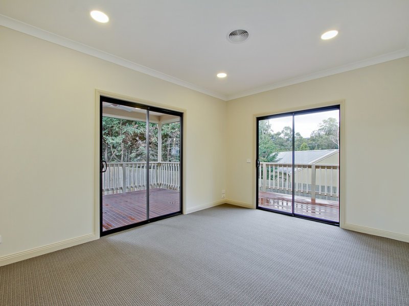 2/115 Mount View Parade, Croydon image 8