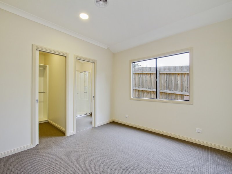 2/115 Mount View Parade, Croydon image 10