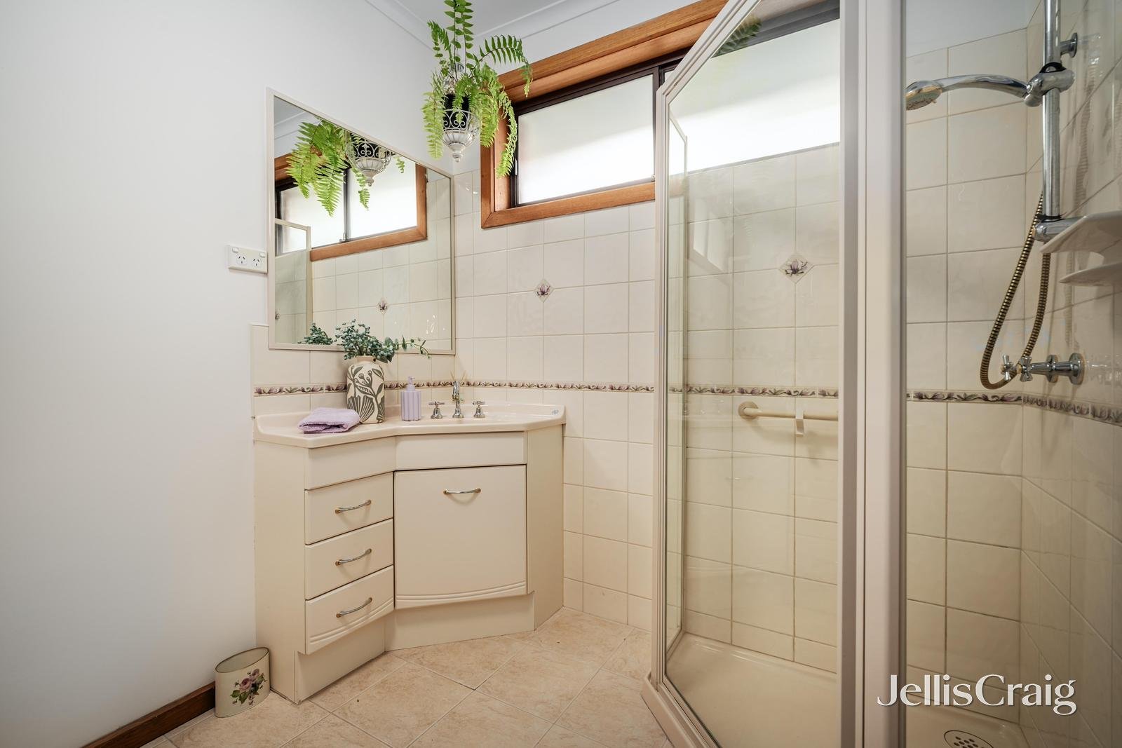 2/115 Severn Street, Box Hill North image 5