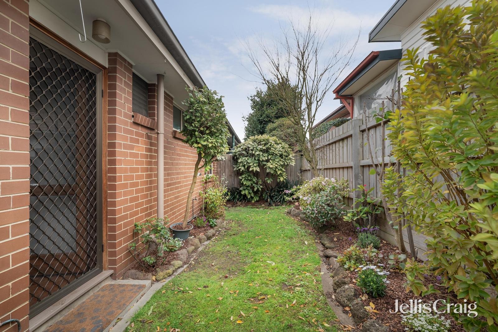 2/115 Severn Street, Box Hill North image 7