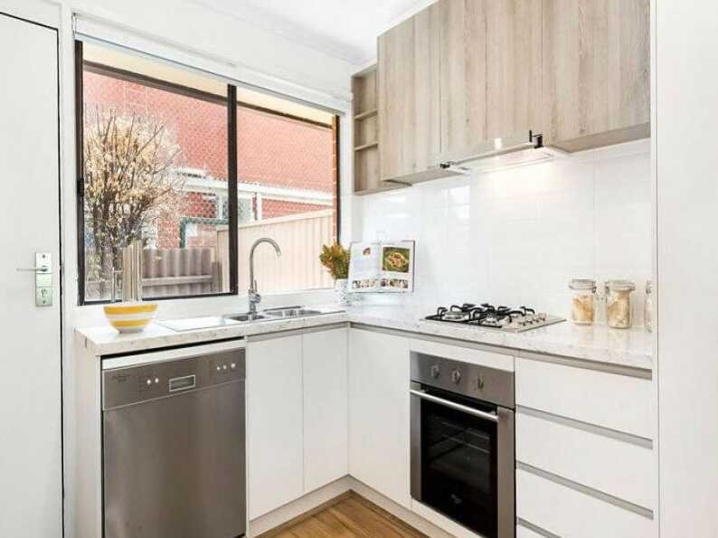 2/115 Warrigal Road, Oakleigh image 2