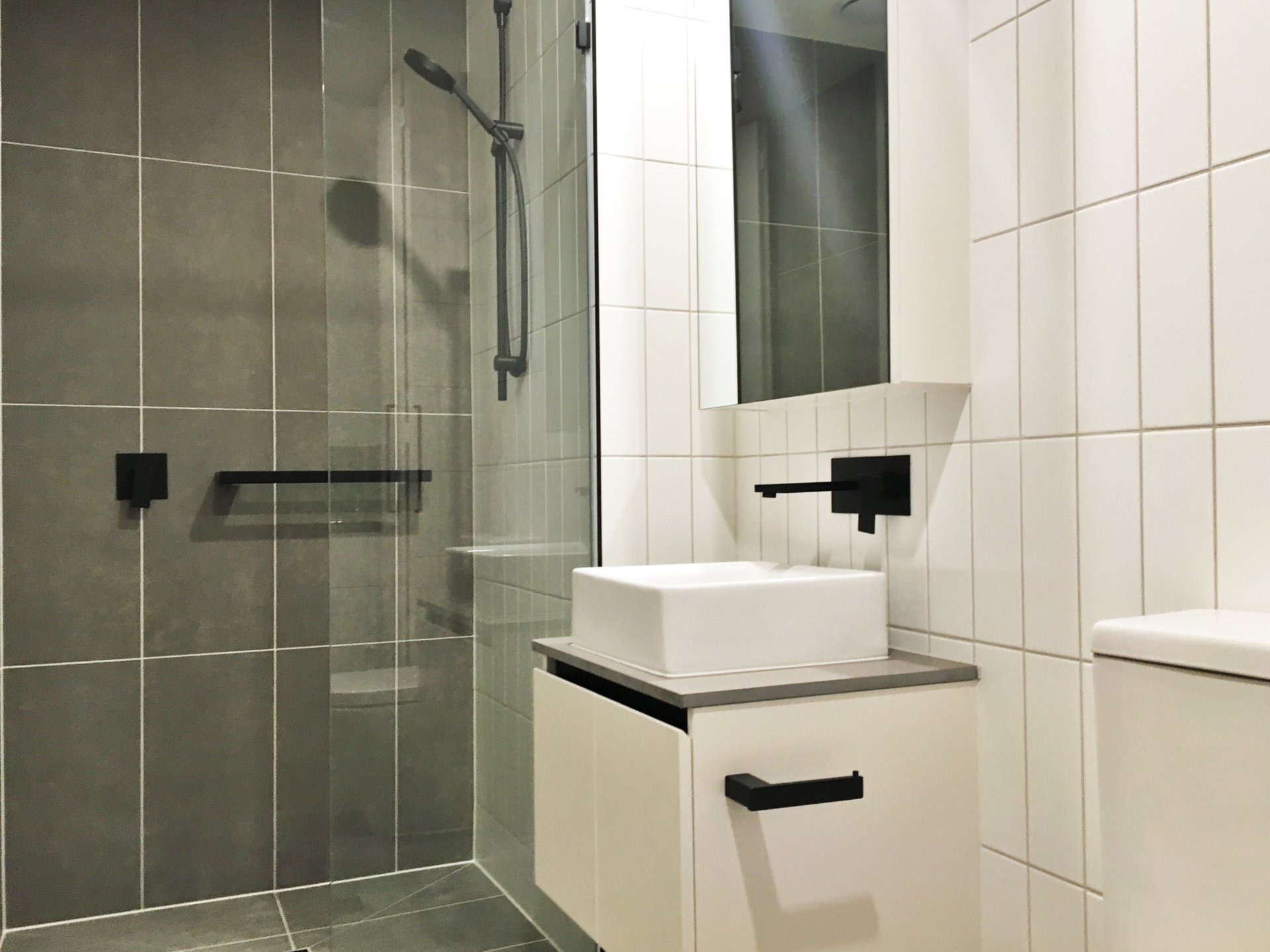 211/55 Railway Road, Blackburn image 5