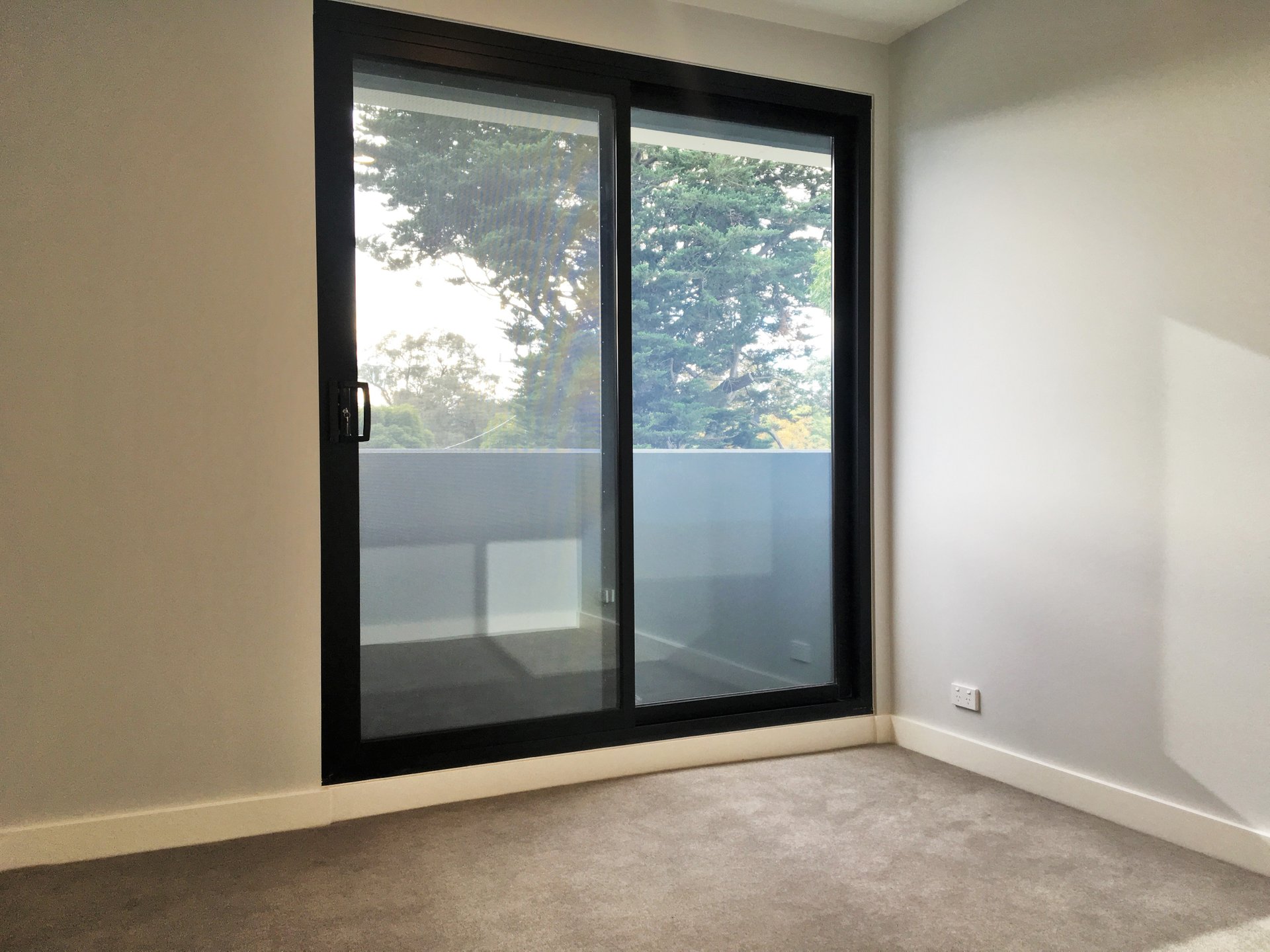 211/55 Railway Road, Blackburn image 9