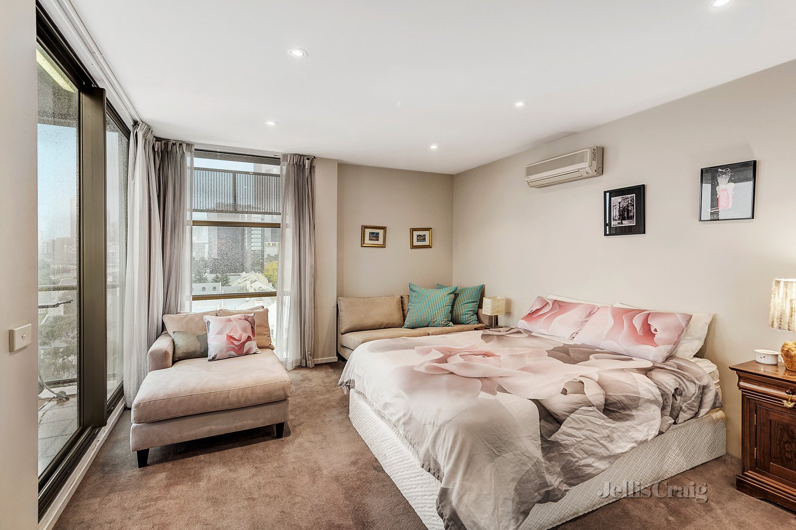 21/155 Wellington Parade South, East Melbourne image 4