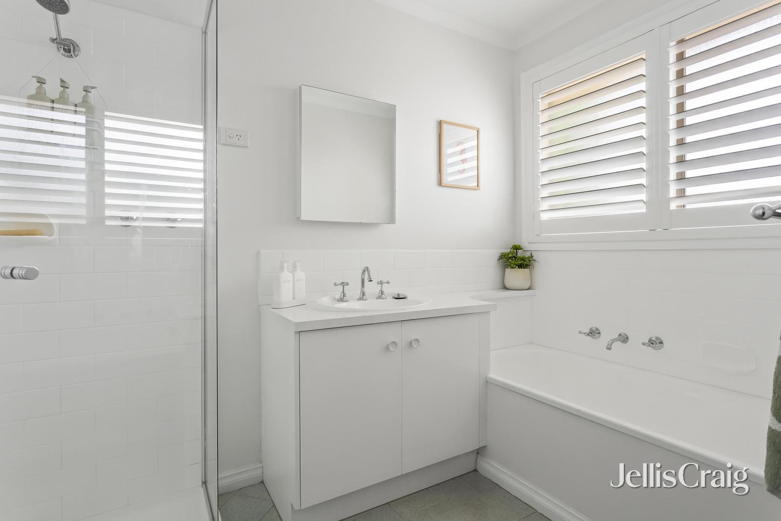 2/1159 Main Road, Eltham image 9