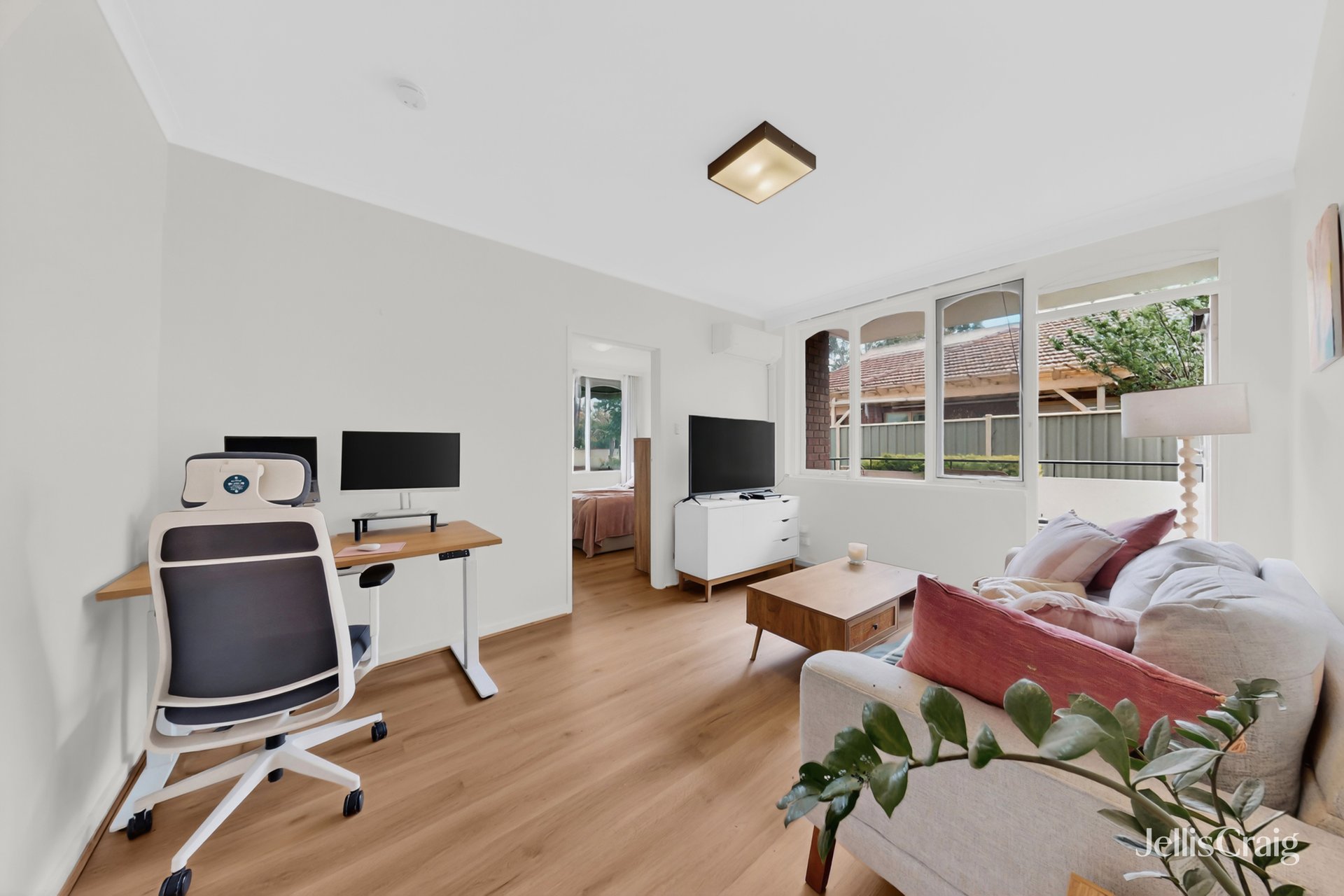 2/116 Ascot Vale Road, Flemington image 5