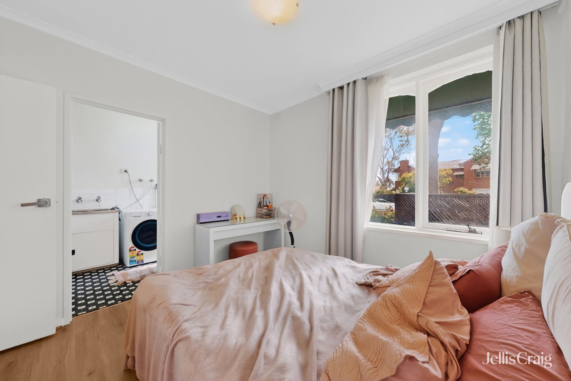 2/116 Ascot Vale Road, Flemington image 9