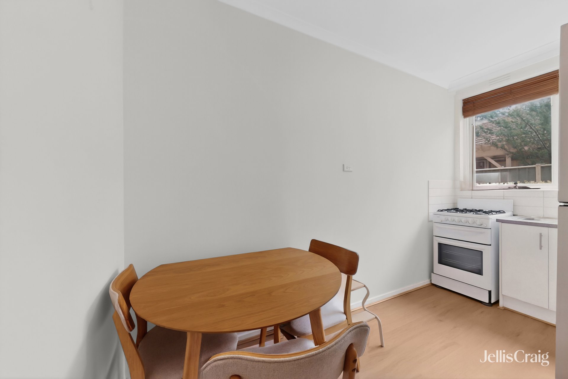 2/116 Ascot Vale Road, Flemington image 3