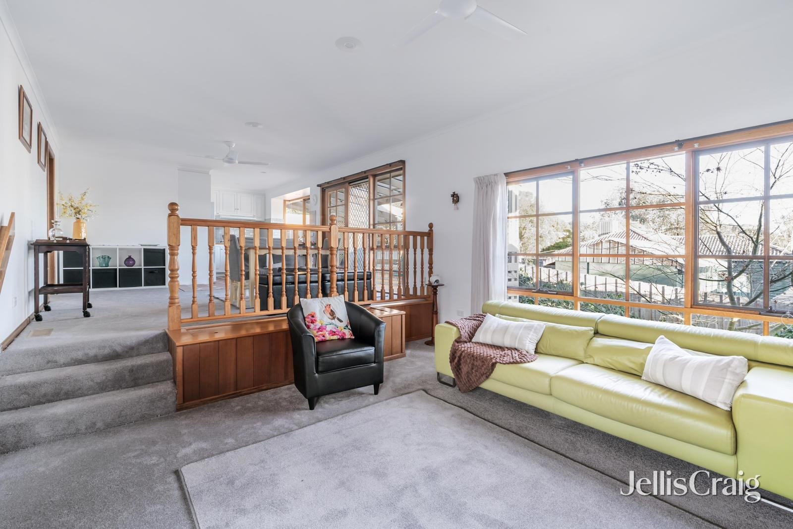 2/116 Bridge Street, Eltham image 2