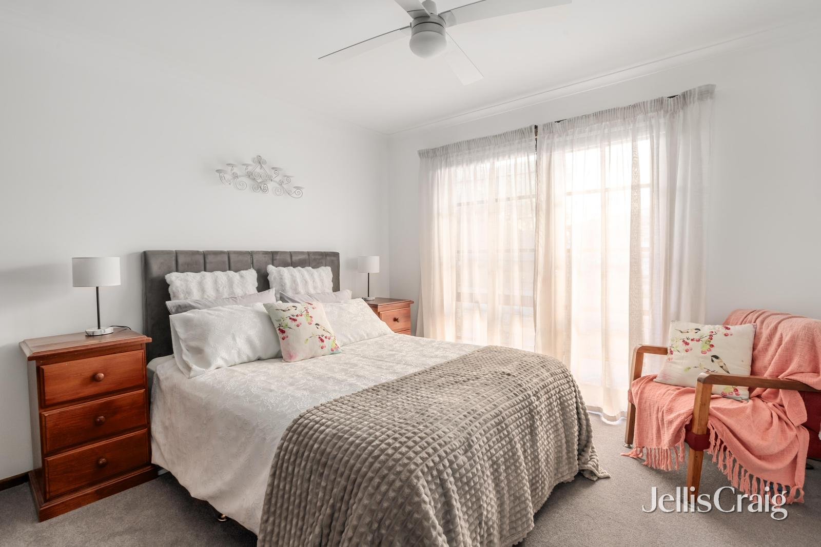 2/116 Bridge Street, Eltham image 6
