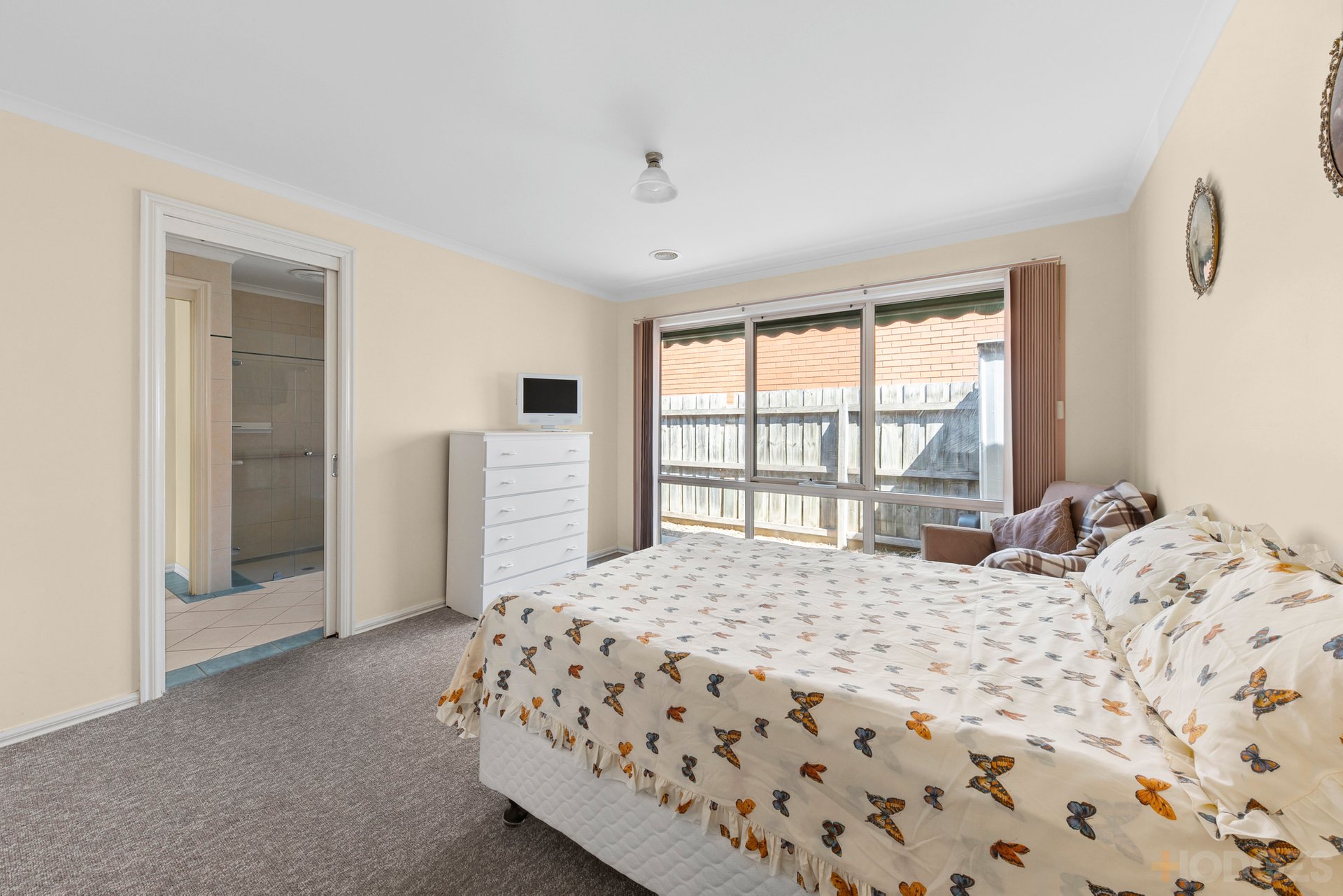 2 / 116 The Avenue Ocean Grove