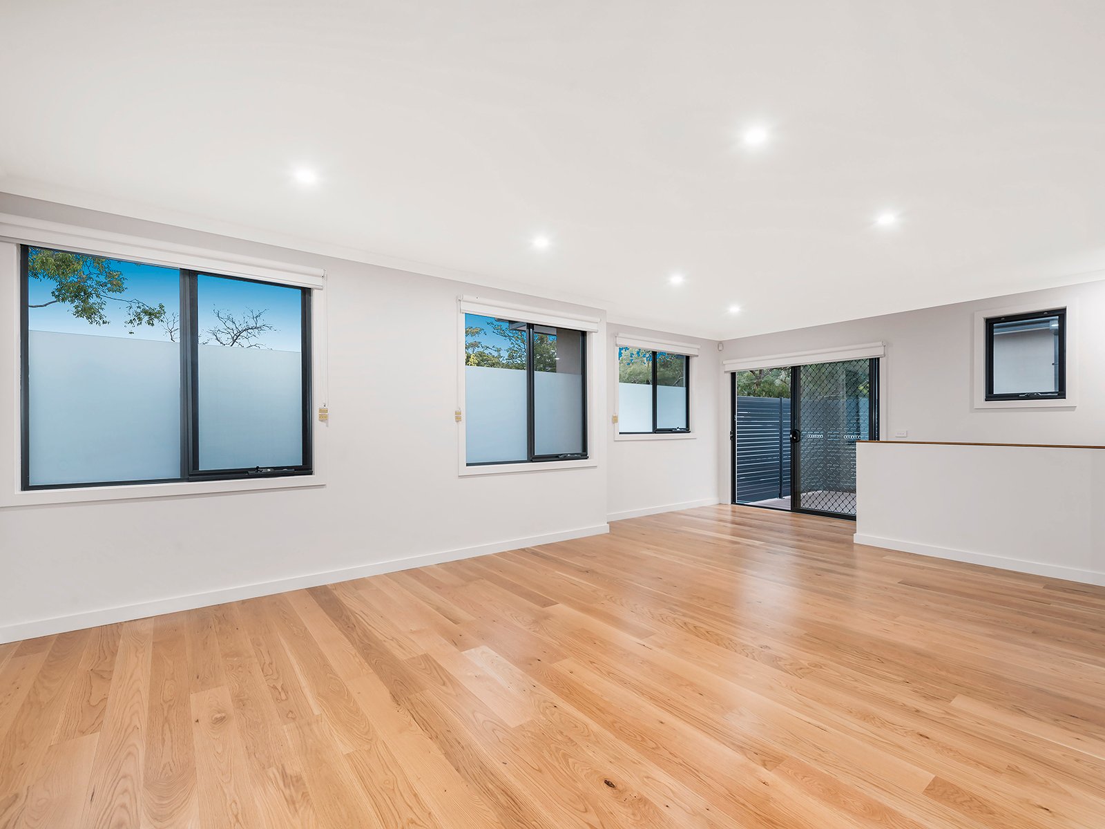 2/1167 Main Road, Eltham image 4
