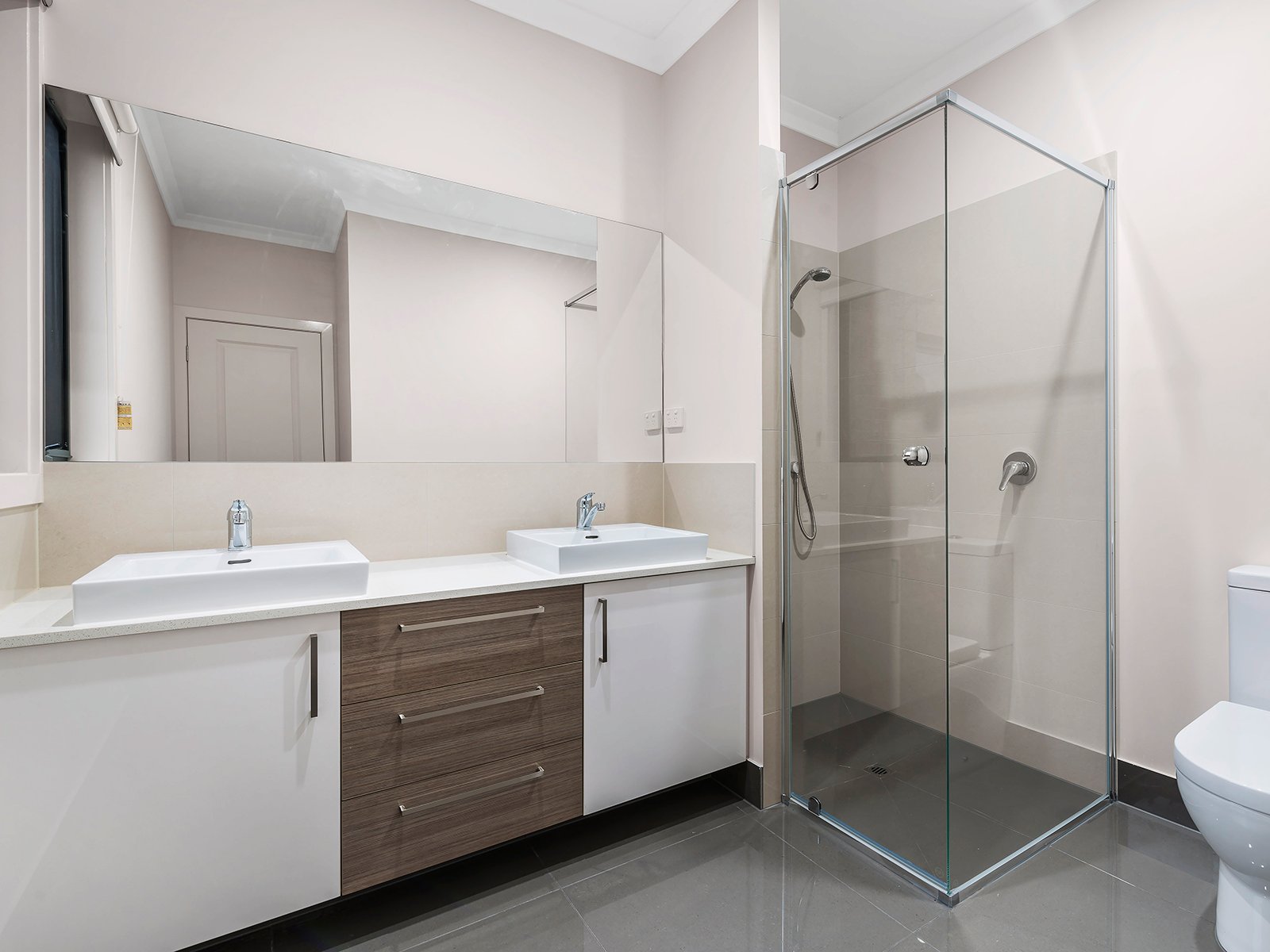 2/1167 Main Road, Eltham image 9
