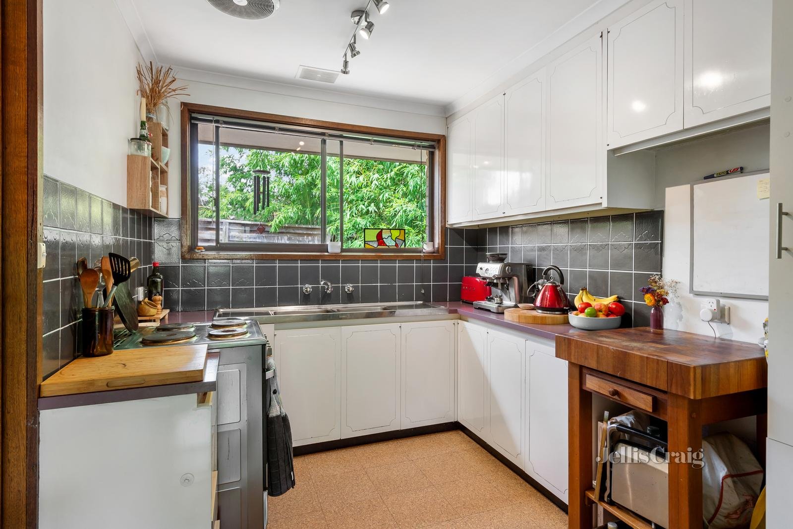 2/117 Mountain View Road, Briar Hill image 2