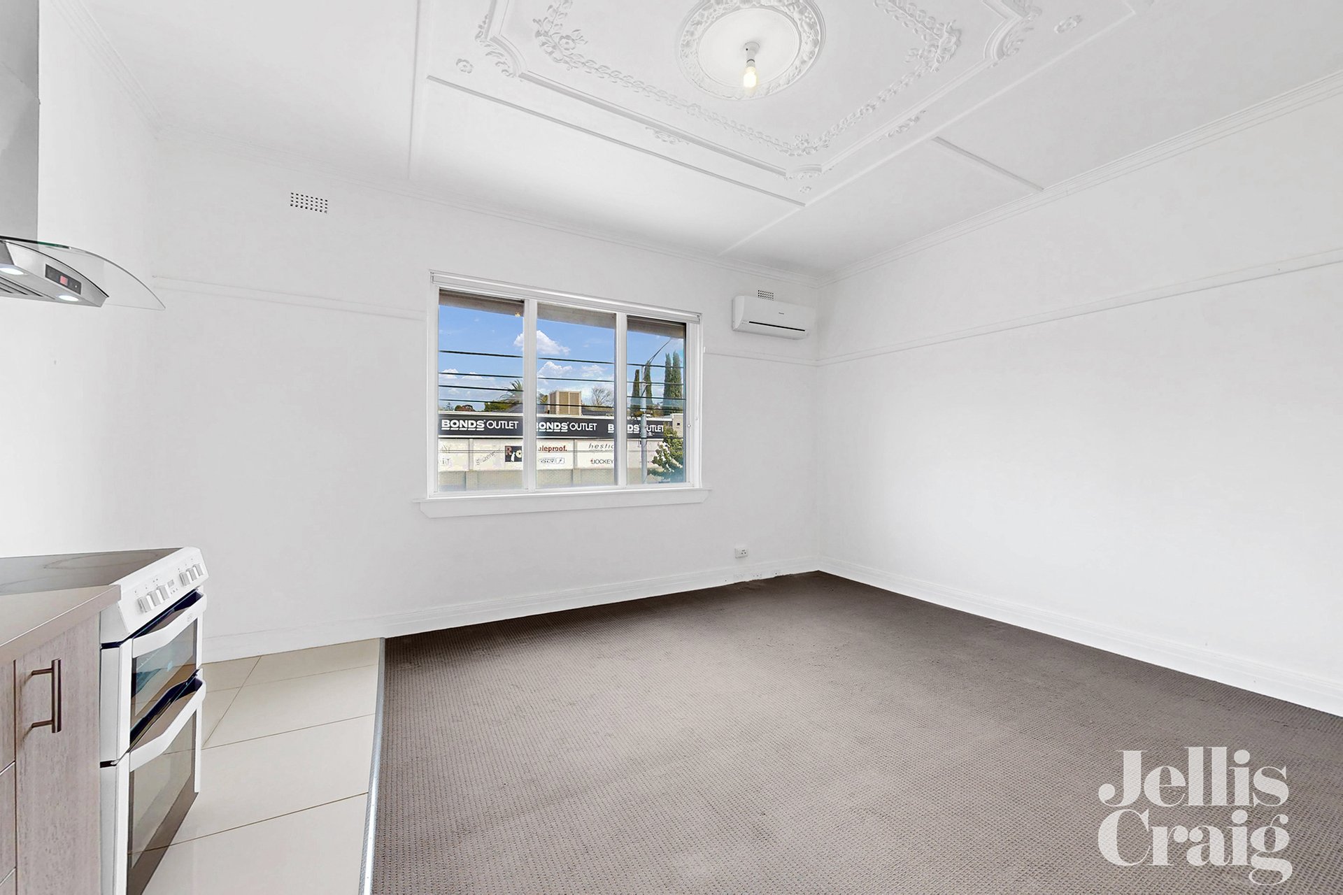 2/117 Whitehorse Road, Deepdene image 5