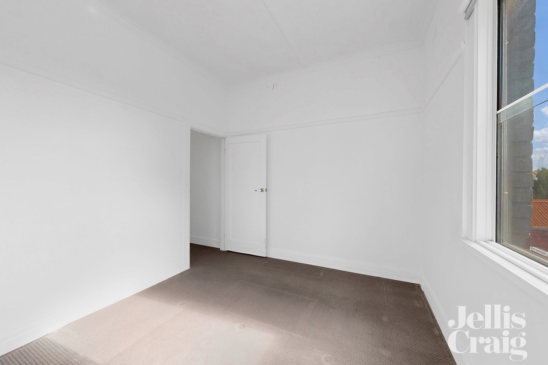 2/117 Whitehorse Road, Deepdene image 7