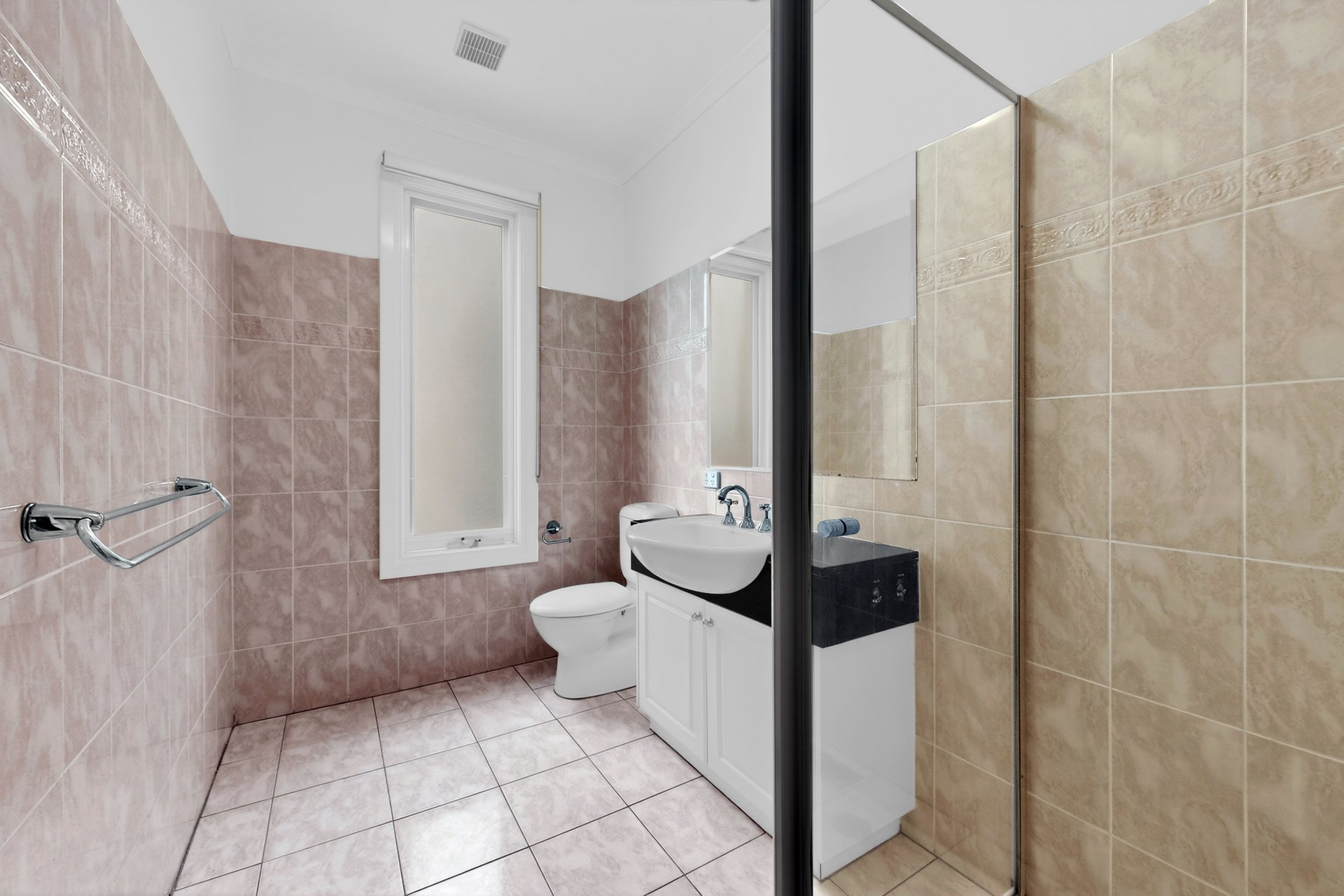 2/118 Parkhill Road, Kew image 10