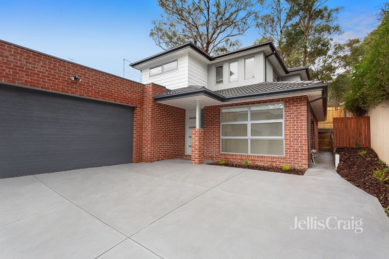 2/1186 Main Road, Eltham image 1