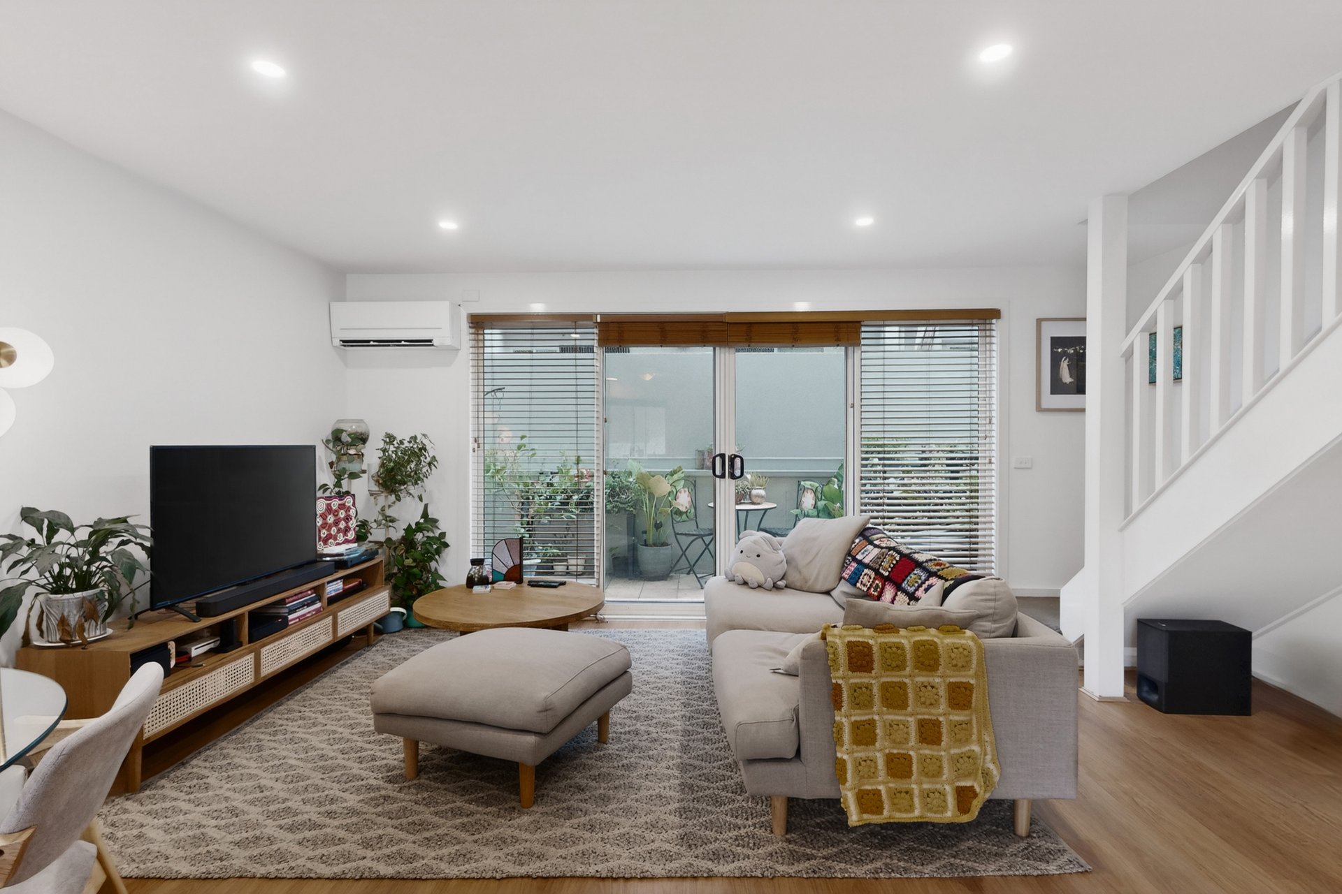 2/1192 Glen Huntly Road, Glen&nbsp;Huntly image 3