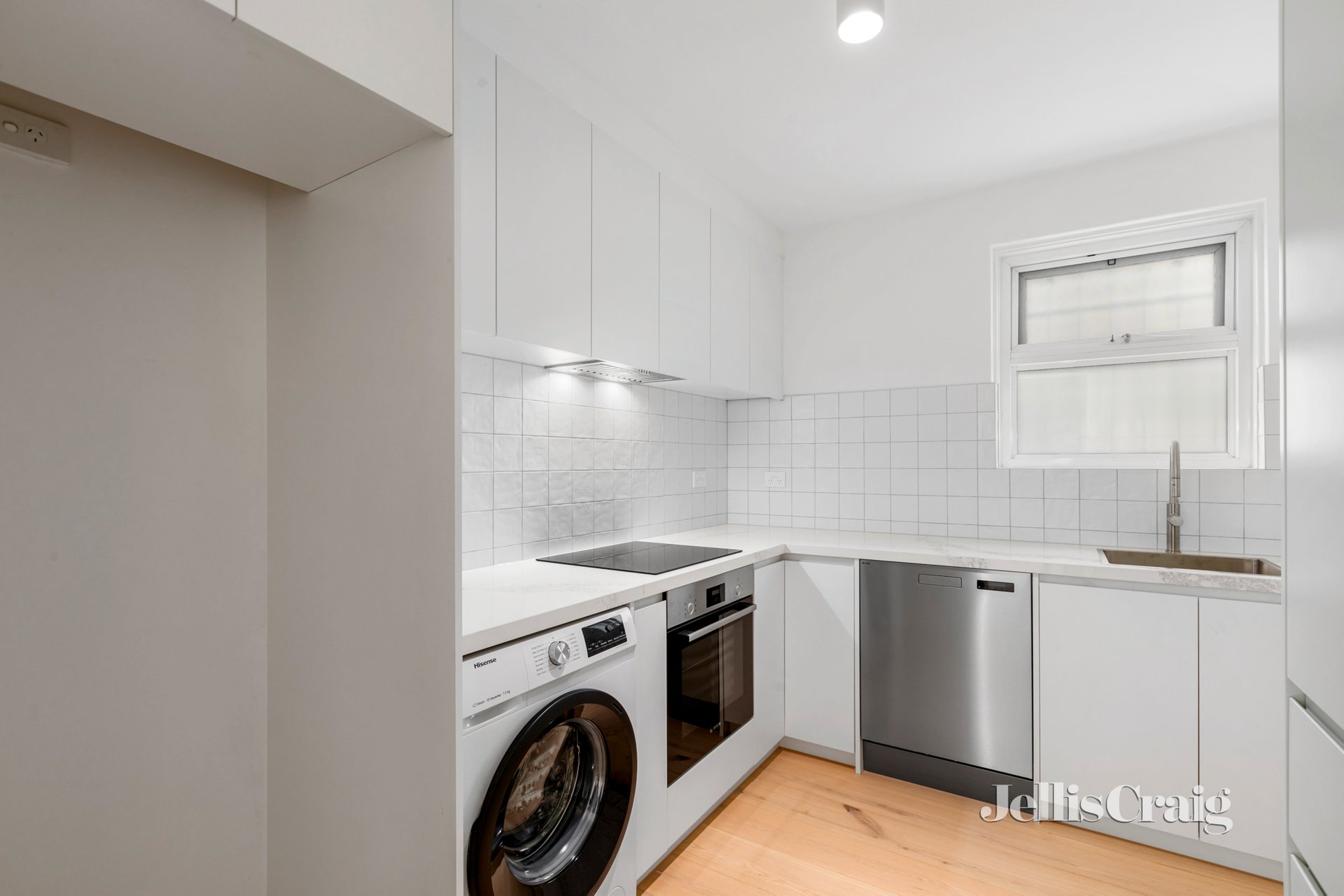 2/11A Darling St, South Yarra image 2