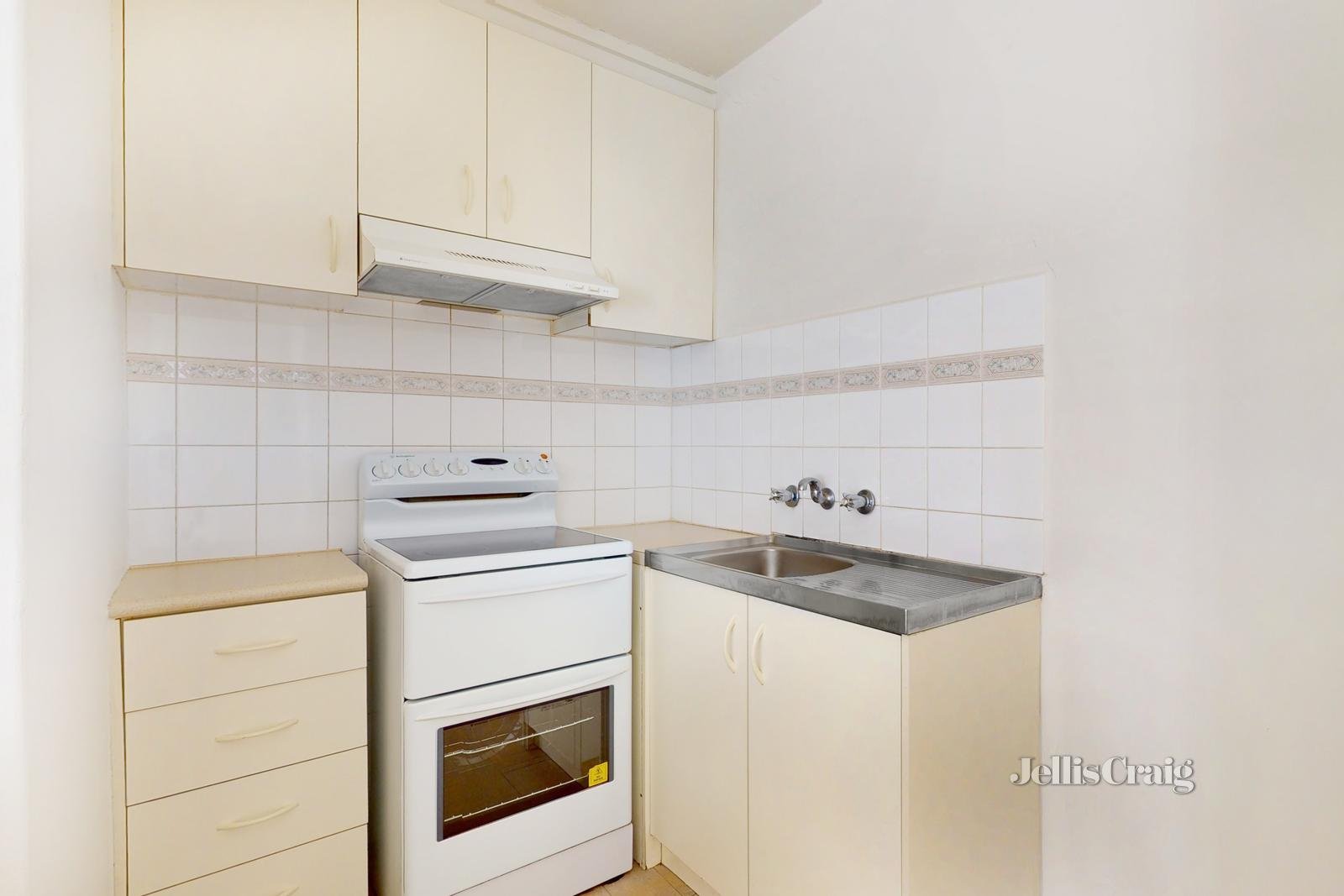 2/12-14 Eltham Street, Flemington image 4