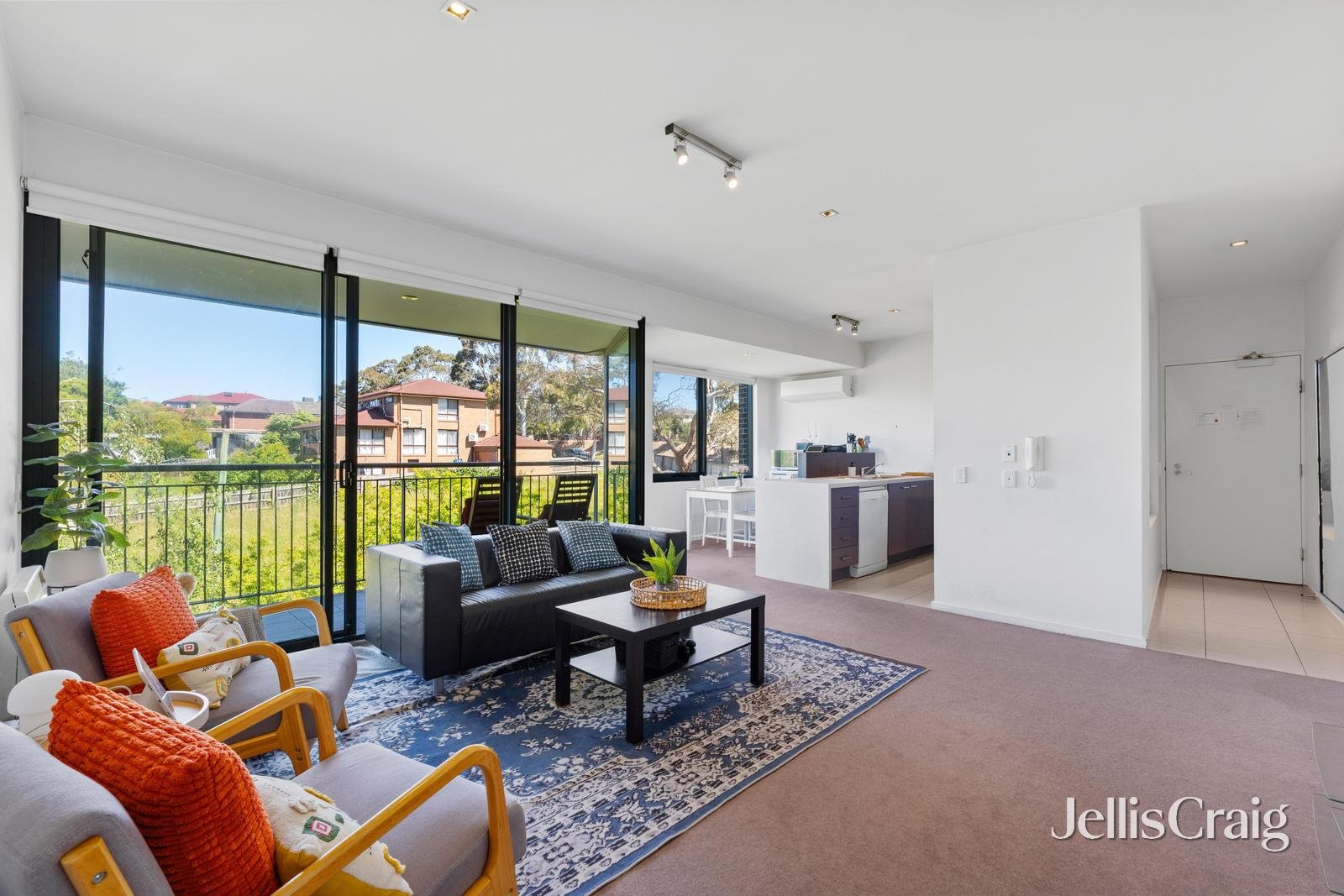 21/2-4 Blair Road, Glen Waverley image 3