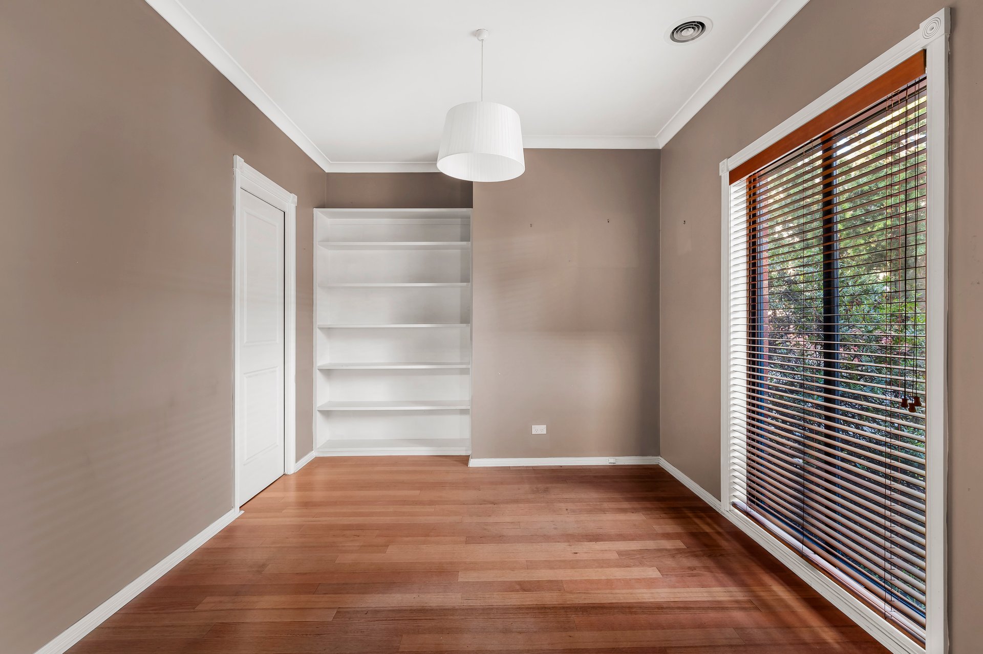 2/12 Ashford Street, Templestowe Lower image 6