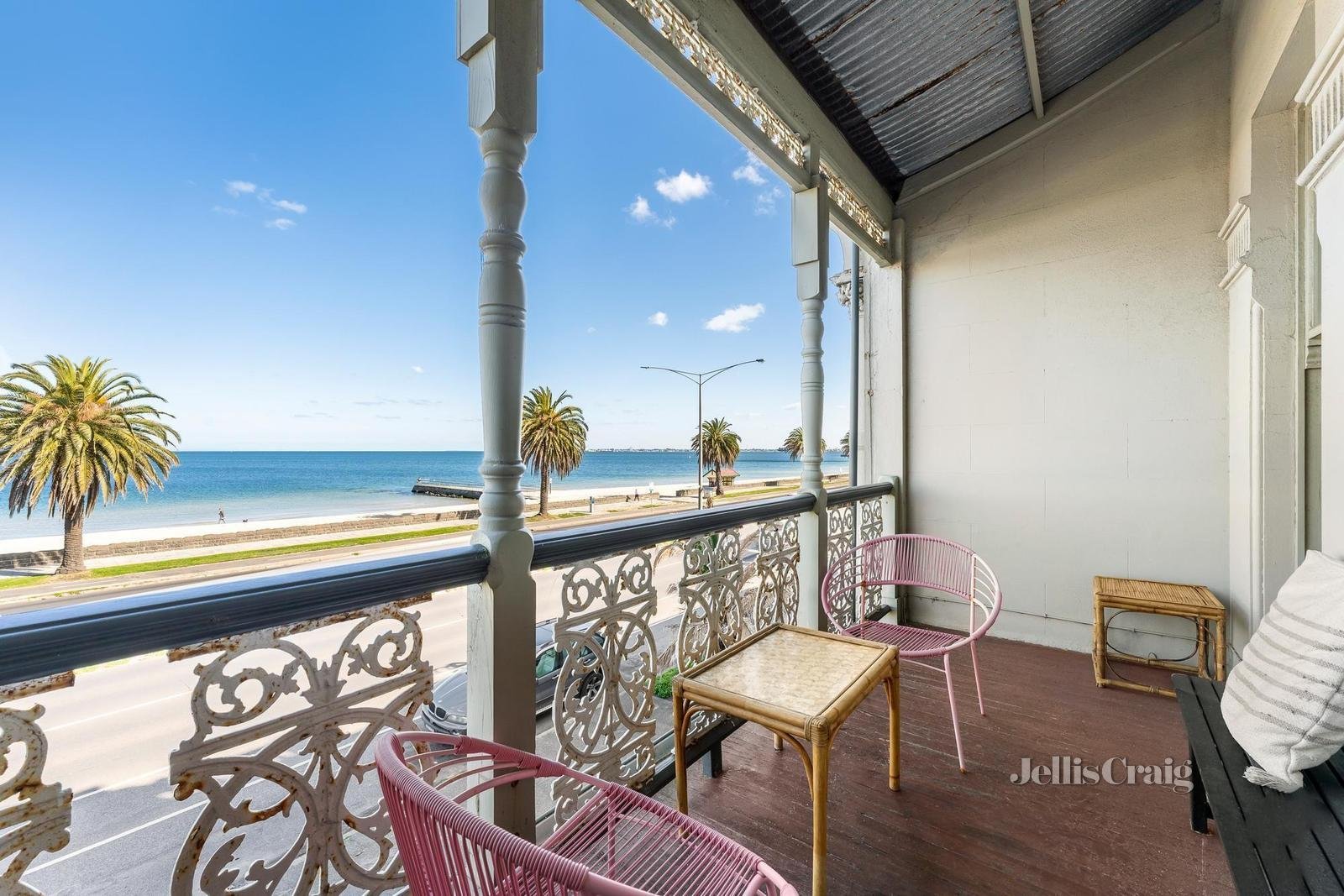 212 Beaconsfield Parade, Middle Park image 2