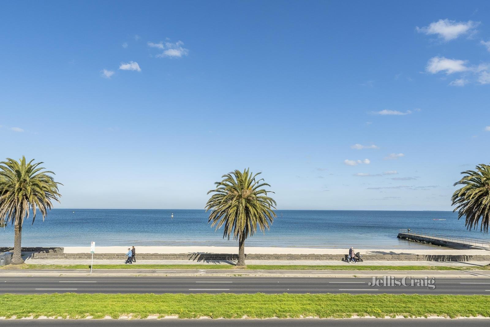 212 Beaconsfield Parade, Middle Park image 3