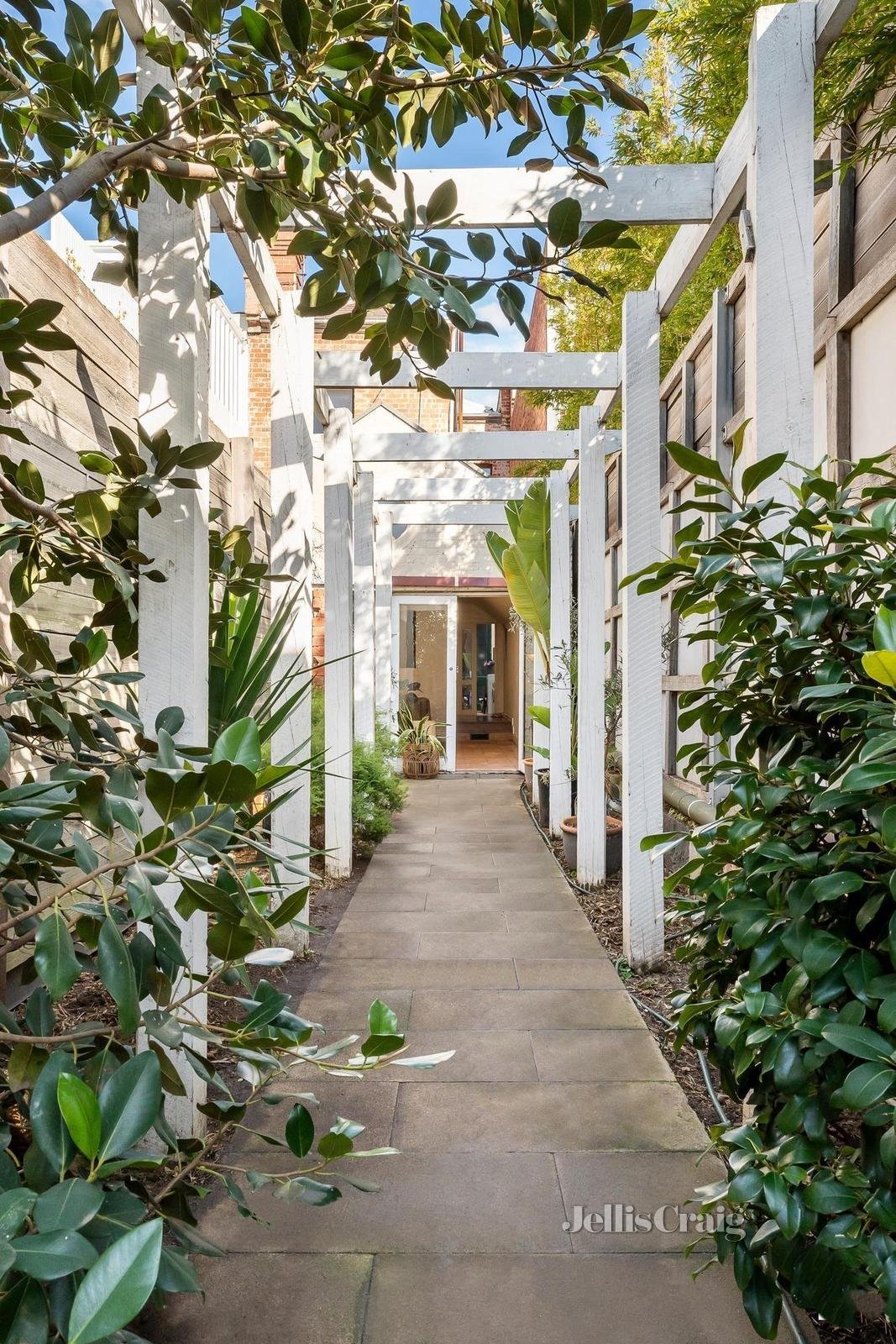 212 Beaconsfield Parade, Middle Park image 7