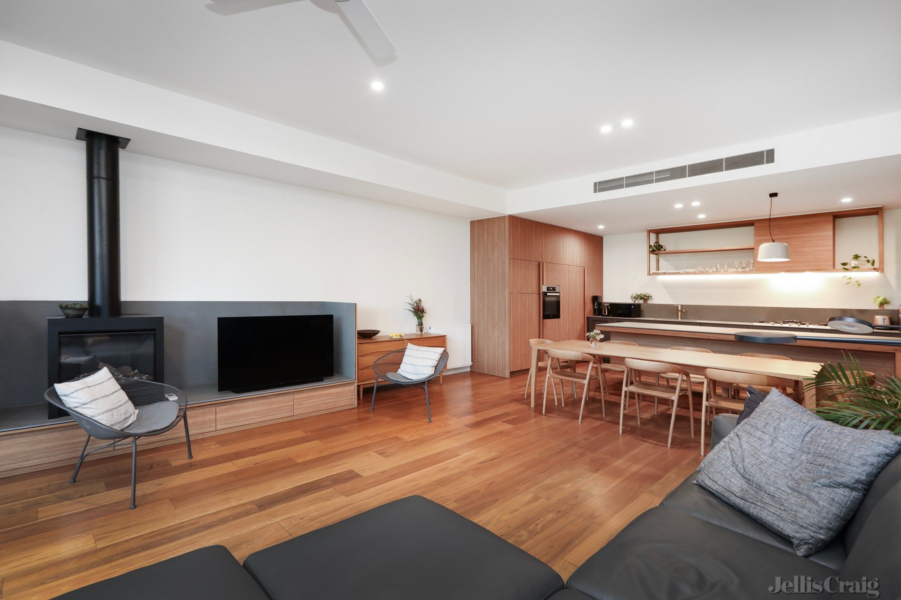 212 Beavers Road, Northcote image 3