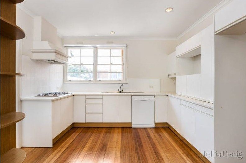 2/12 Burrows Street, Brighton image 2