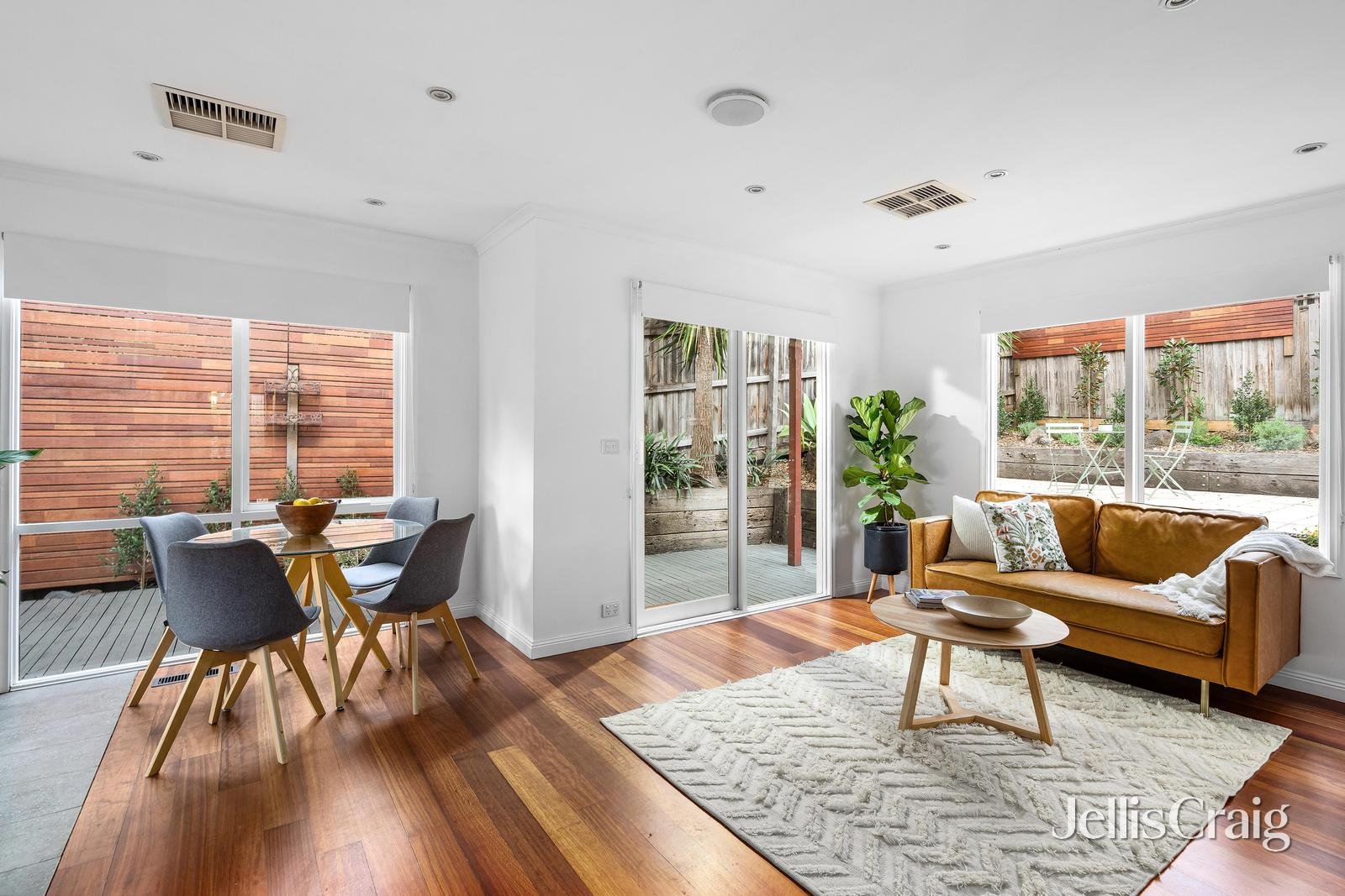 2/12 Dering Street, Diamond Creek image 4
